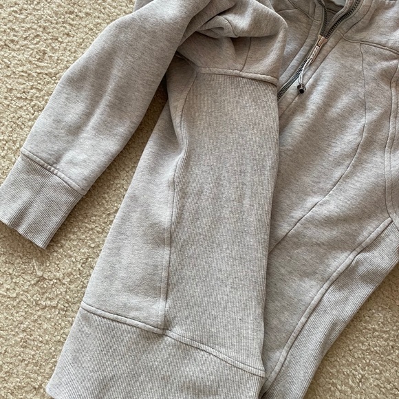 Lululemon Scuba Hoodie - Picture 10 of 12